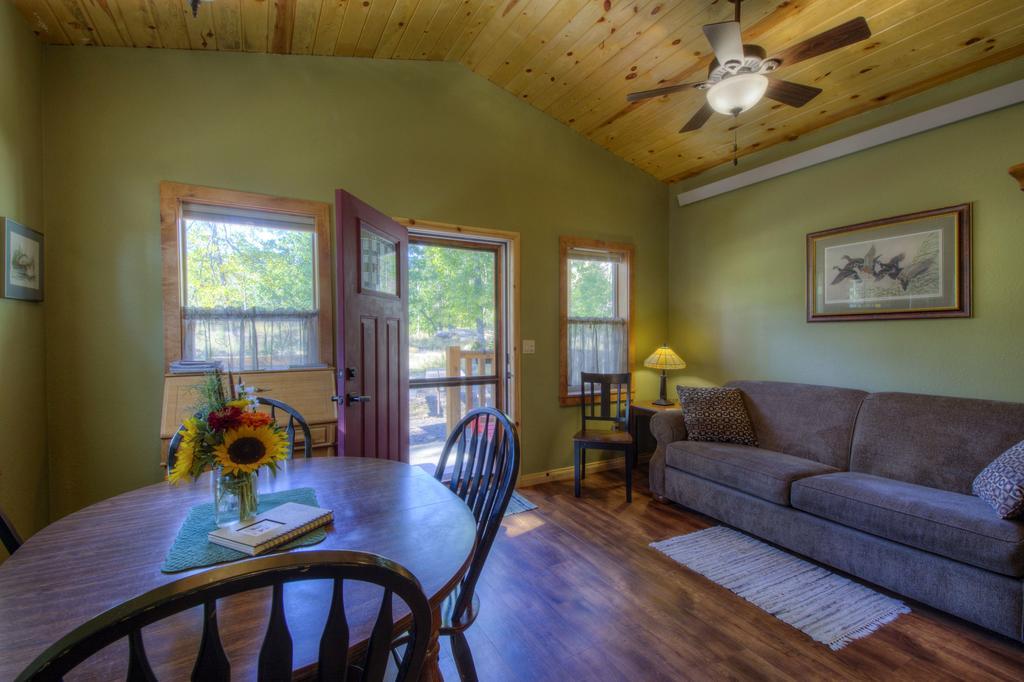 奇斯顿Yak Ridge Cabins And Farmstead By Mount Rushmore别墅 外观 照片
